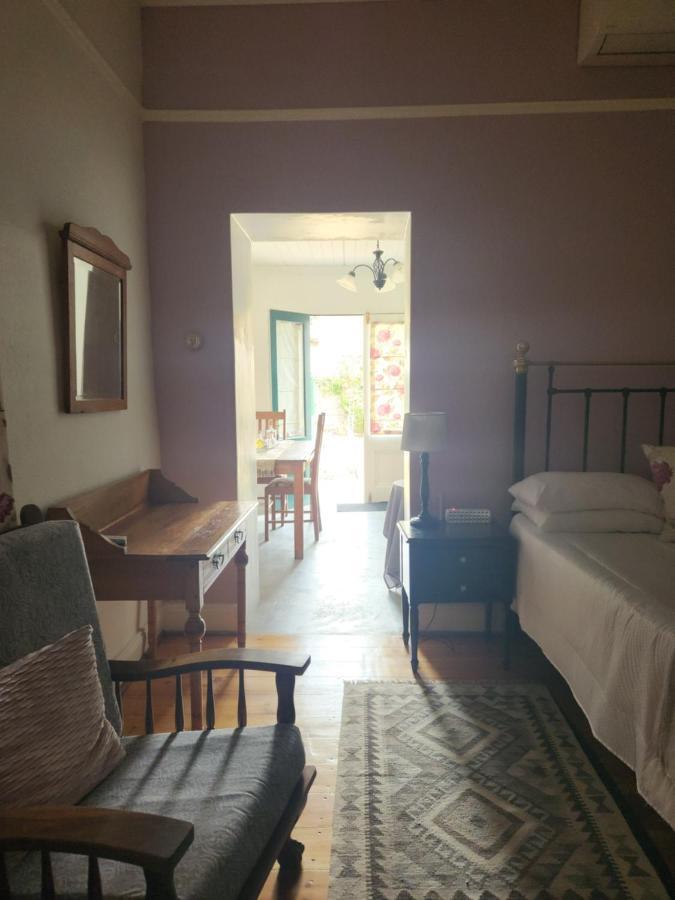 Die Dorpshuis Graaff Reinet Bagian luar foto